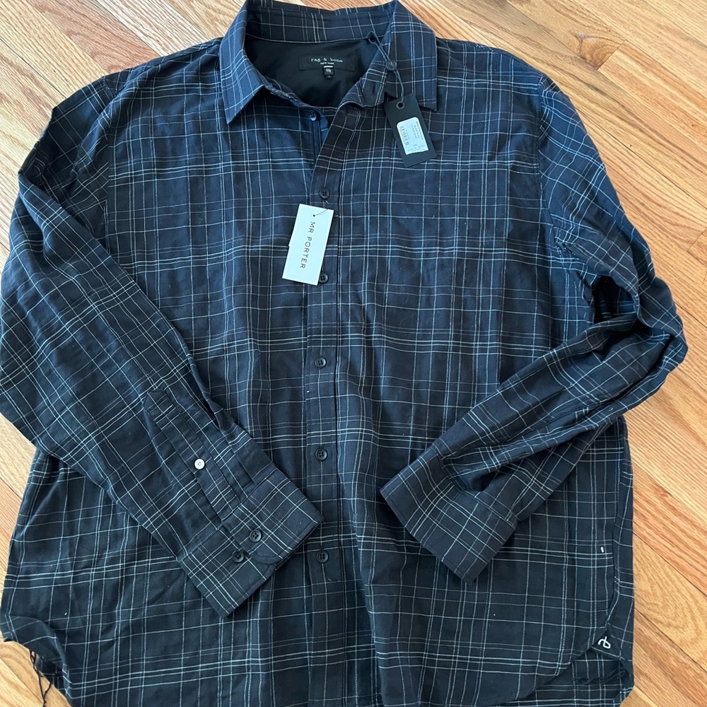 New with tags! Men’s Rag and Bone Shirt